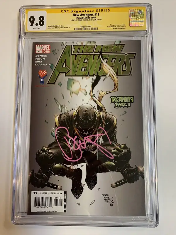 New Avengers #27 (Marvel Comics, 2005), CGC 9.8 graded comic book, Signature Series label — front cover in its holder